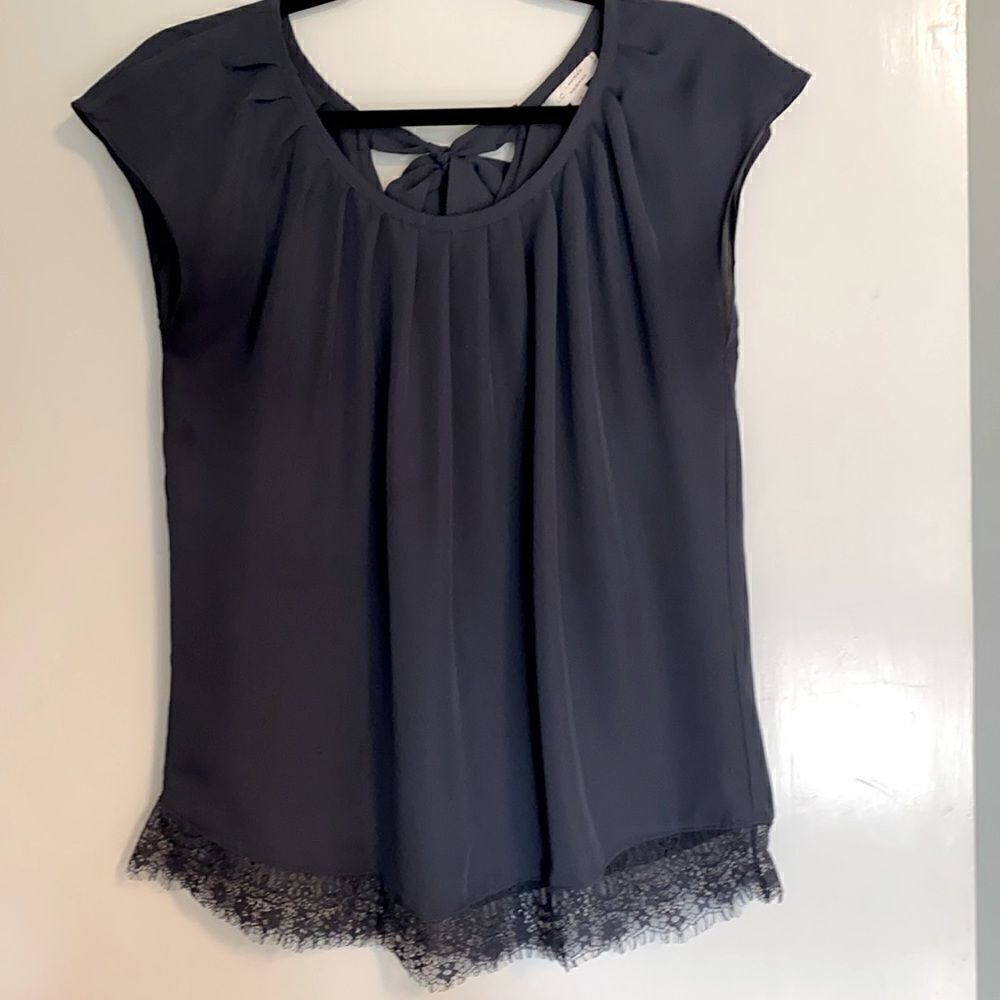 Lauren Conrad bow back eyelash lace gathered top S